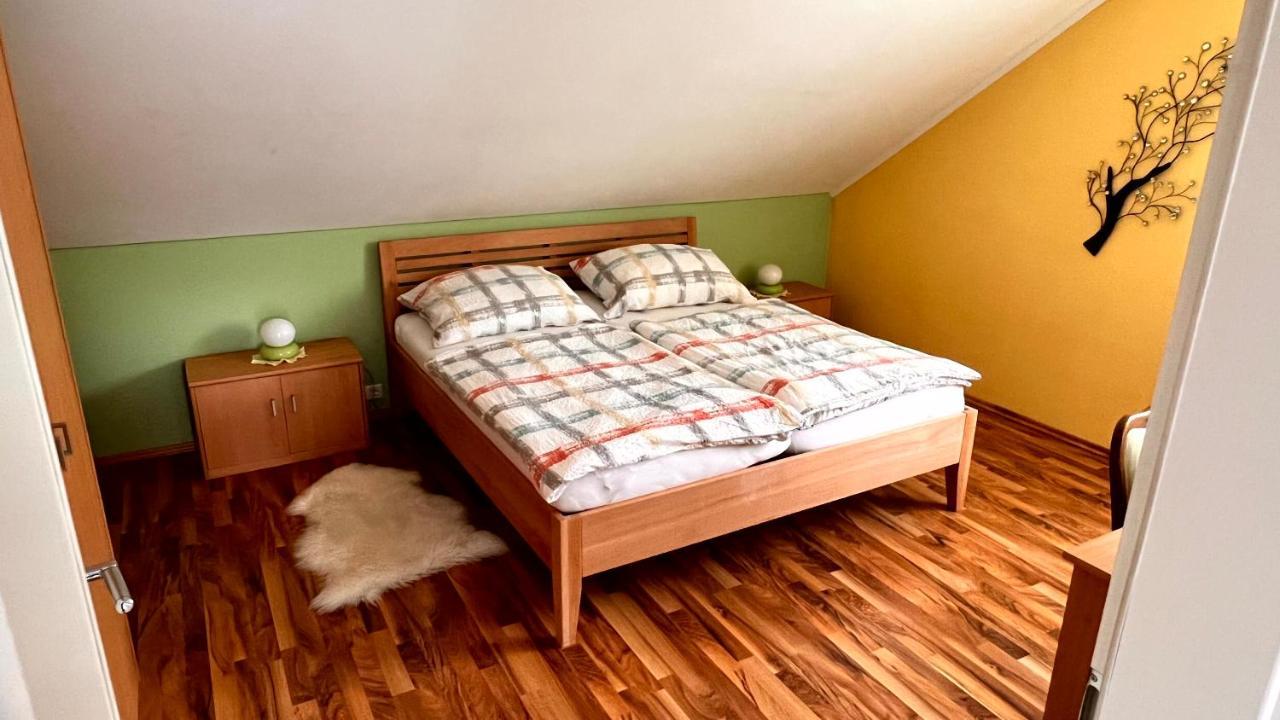 Ferienwohnung Brenner บรุคอันเดอร์มัวร์ ภายนอก รูปภาพ